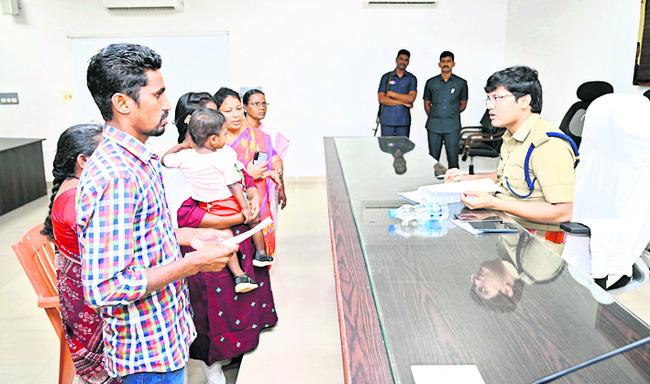 కృత్రిమ అవయవాల పంపిణీ
2
