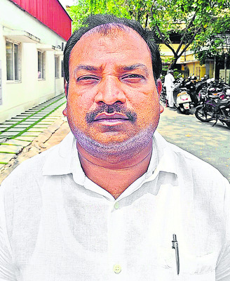 మా బతుకులు అన్నింటికి చెడ్డ రేవడిలా 3