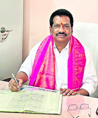 గ్రీవెన్స్ డేకు 13 ఫిర్యాదులు
3