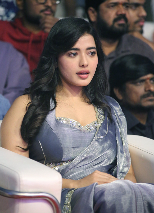 Actress Ketika Sharma at robinhood pre release event pics9