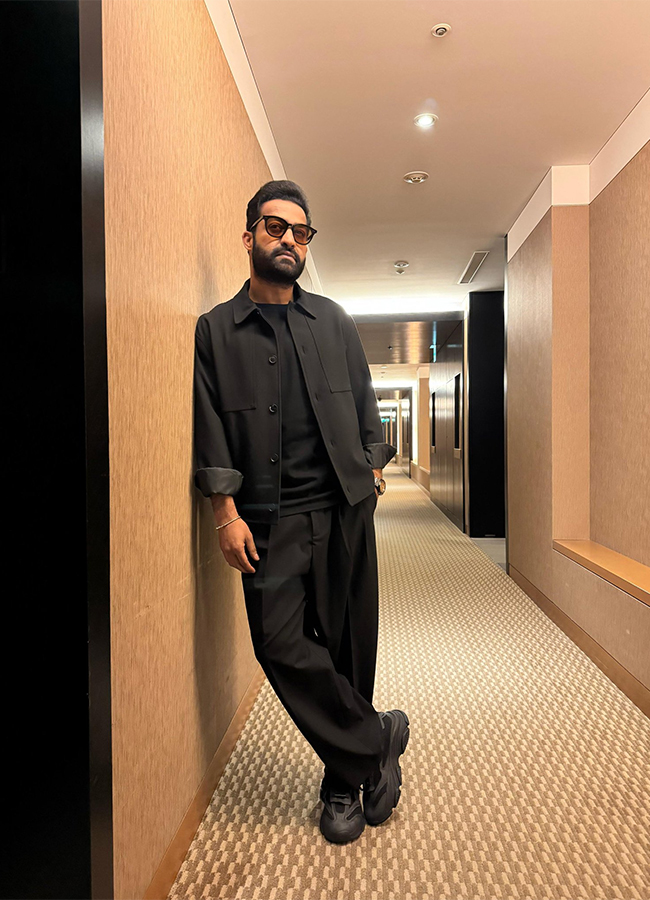 Jr NTR Flies to Japan ahead of  Devara: Part 1 Release, See Photos4