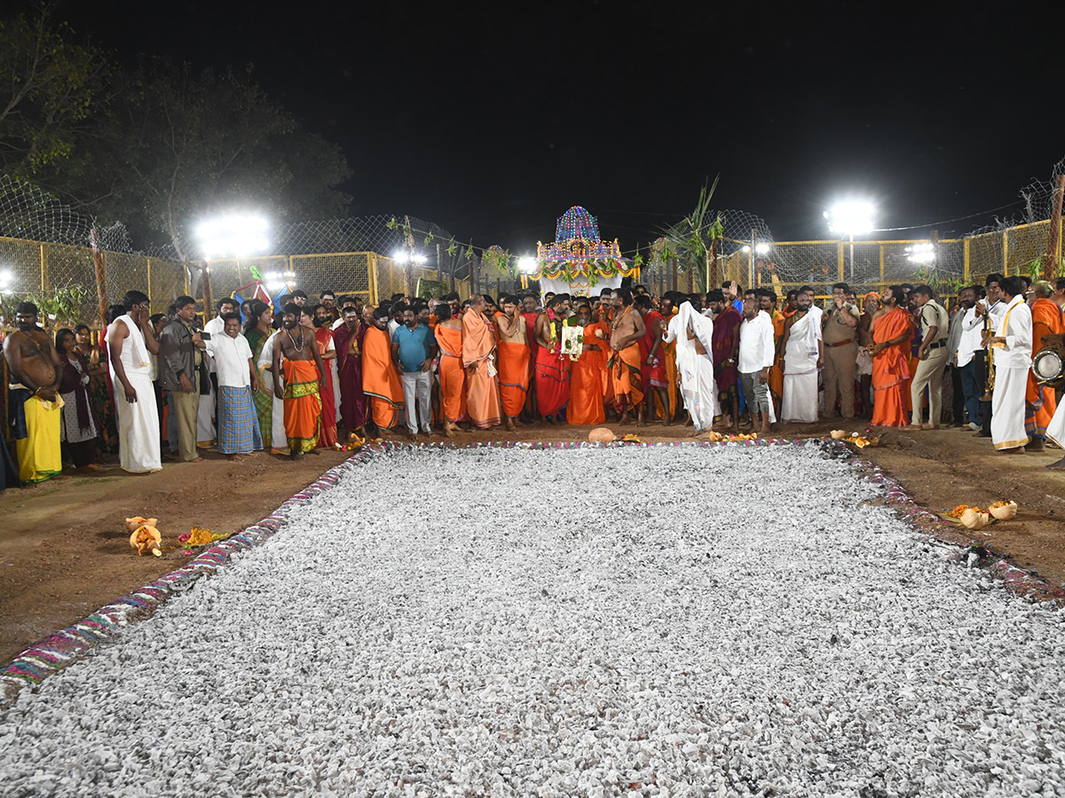 Mallanna Jathara Ends With Agnigundalu At Komuravelli Photos5