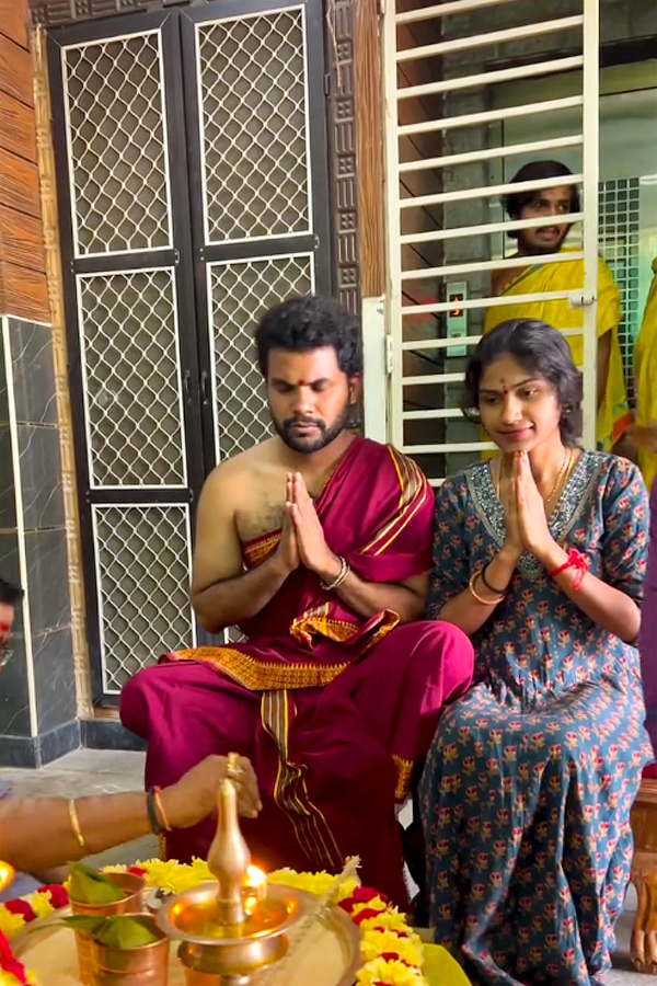My Village Show Anil Geela Couple Perform Chandi Homam Pooja Photos2