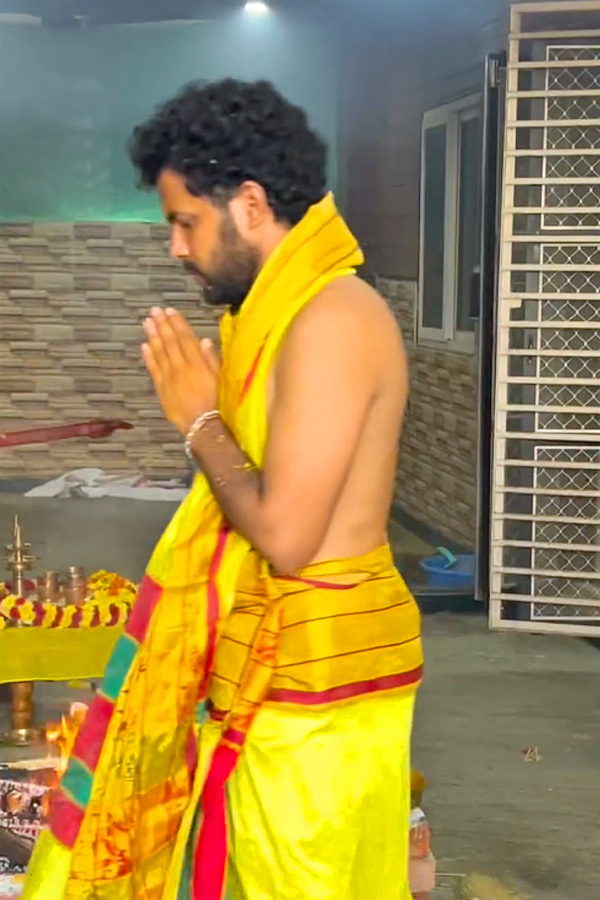 My Village Show Anil Geela Couple Perform Chandi Homam Pooja Photos6