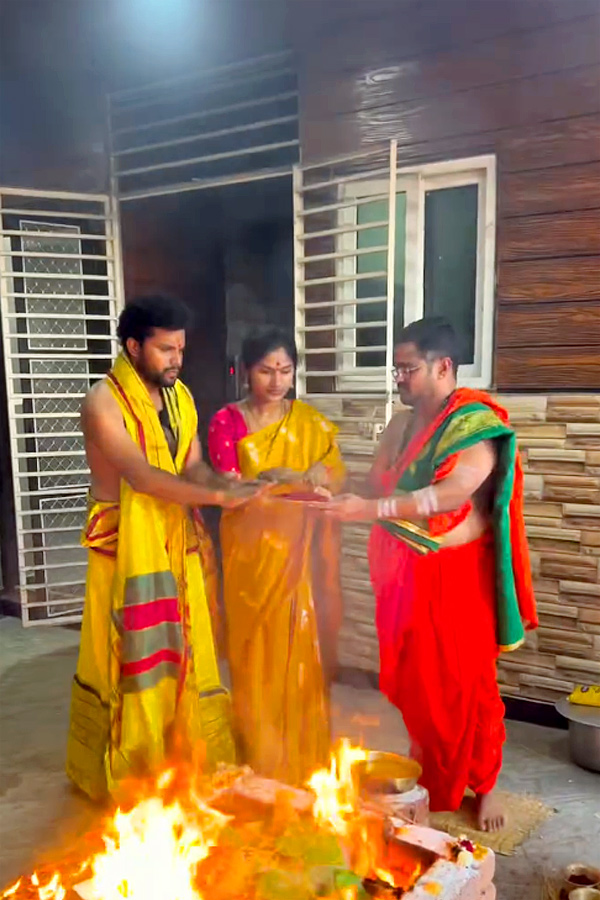 My Village Show Anil Geela Couple Perform Chandi Homam Pooja Photos8