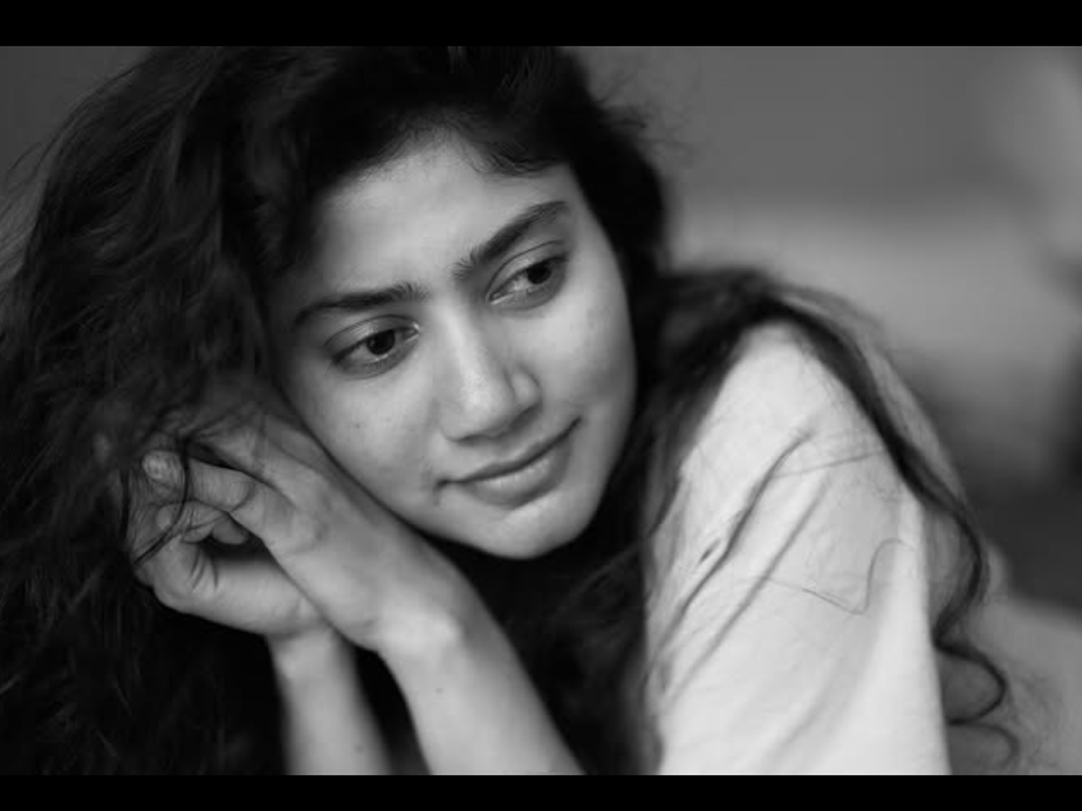 Rising Star Sai Pallavi latest photos 4
