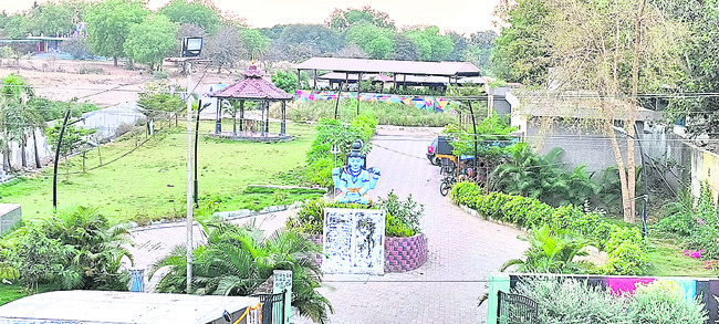 వసతుల్లేని శ్మశానవాటికలు3