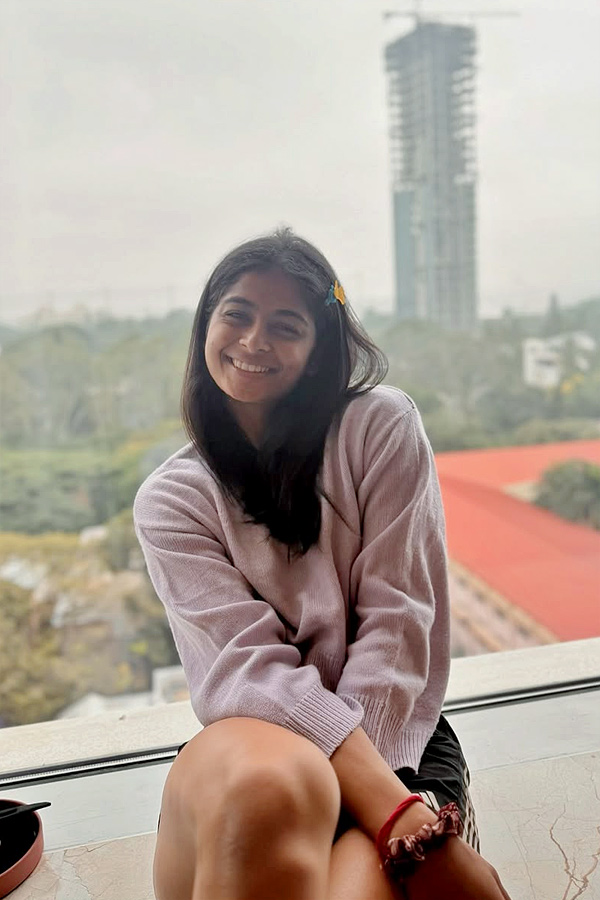Team India womens cricketer Shreyanka Patil Funniest Post On Social Media Photos8