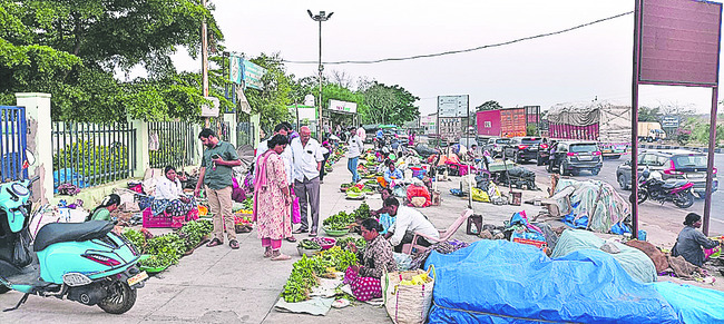 దొడ్డు బియ్యం మాటేంది? రేషన్‌ దుకాణాల్లో పేరుకుపోయిన దొ3
