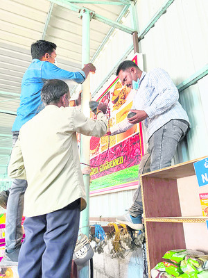 నాలుగు ఇళ్లలో చోరీ 1