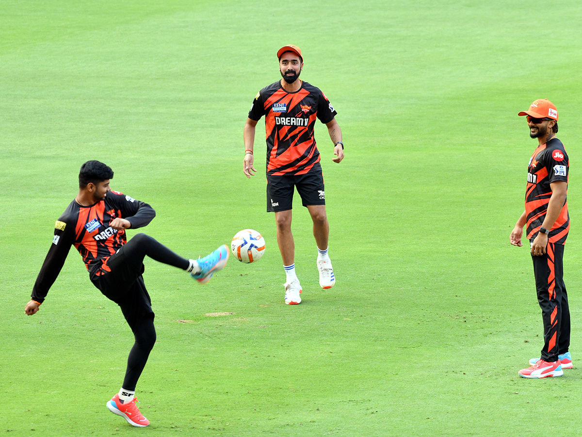 IPL 2025 T20 cricket match between Sunrisers Hyderabad and Lucknow Super Giants8
