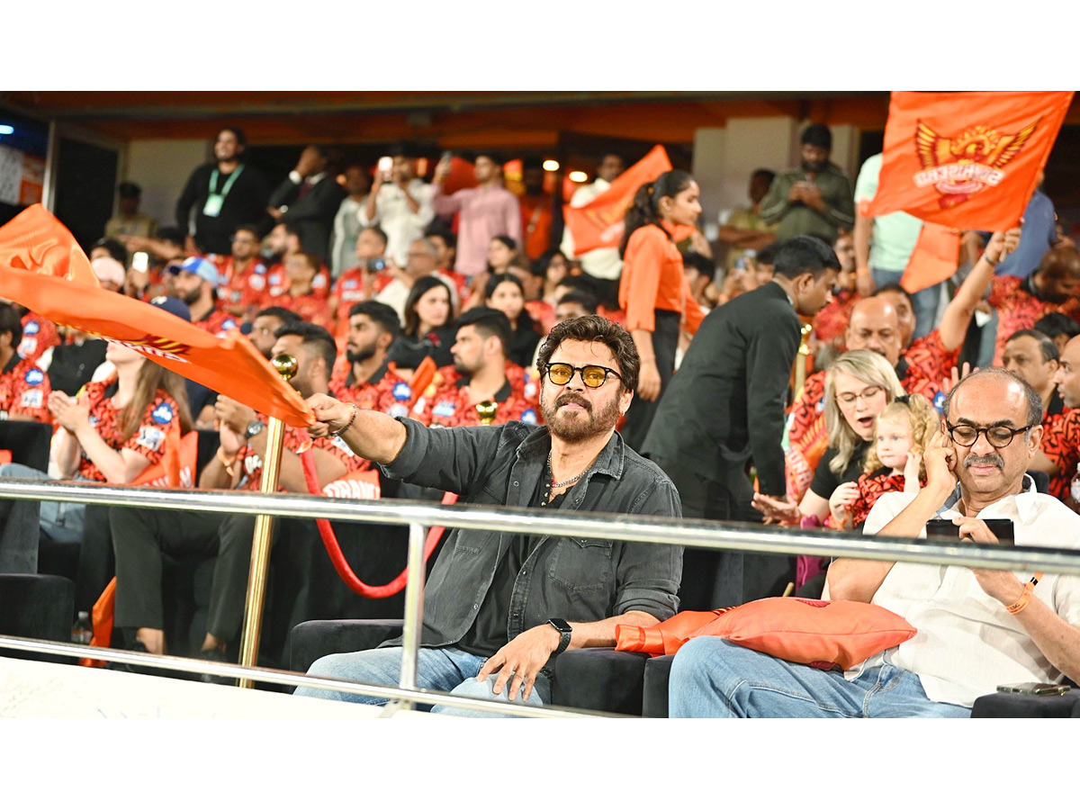 Music Director Thaman Live Music Concert At Uppal Stadium Photos18