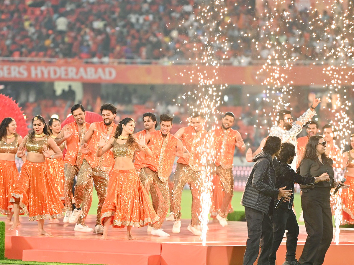 Music Director Thaman Live Music Concert At Uppal Stadium Photos7