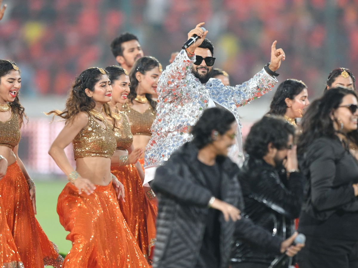 Music Director Thaman Live Music Concert At Uppal Stadium Photos10