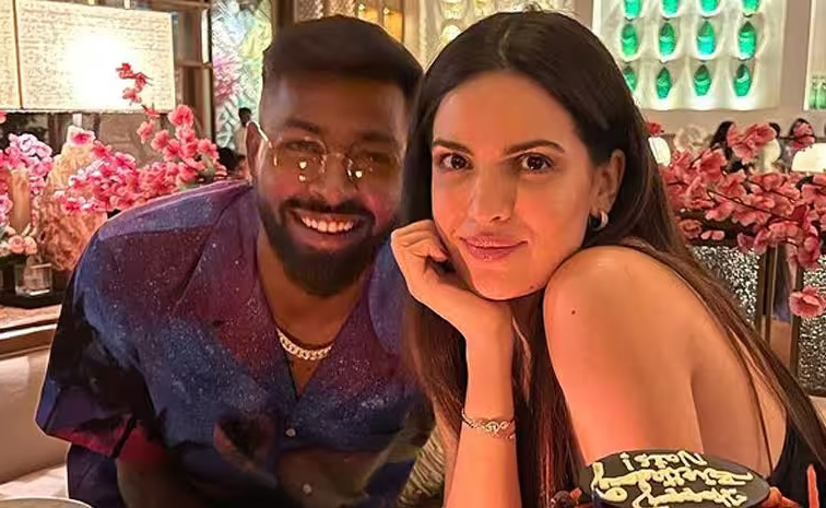 Natasa Stankovic open to love again after Her separation from cricketer Hardik Pandya Photos9