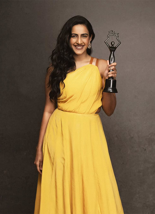 She Telugu Nakshatram Awards 2025 photos goes viral2