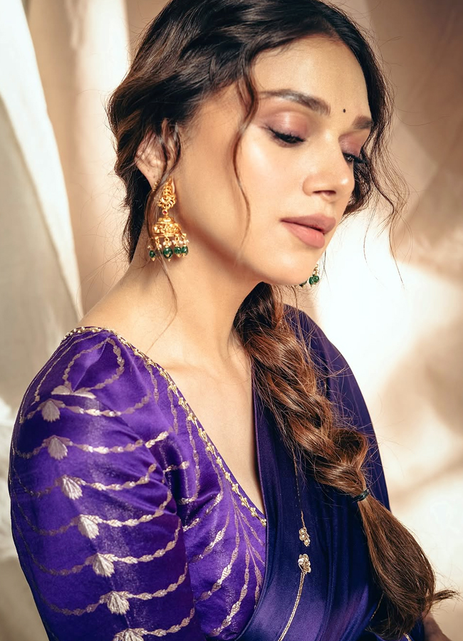 Aditiraohydari wearing a gulkhera saree 5