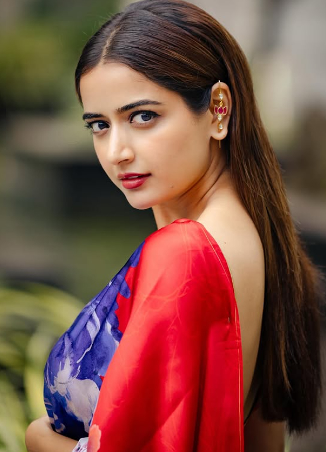 Ashika Ranganath Steals Hearts With Her Latest Photoshoot Looks7