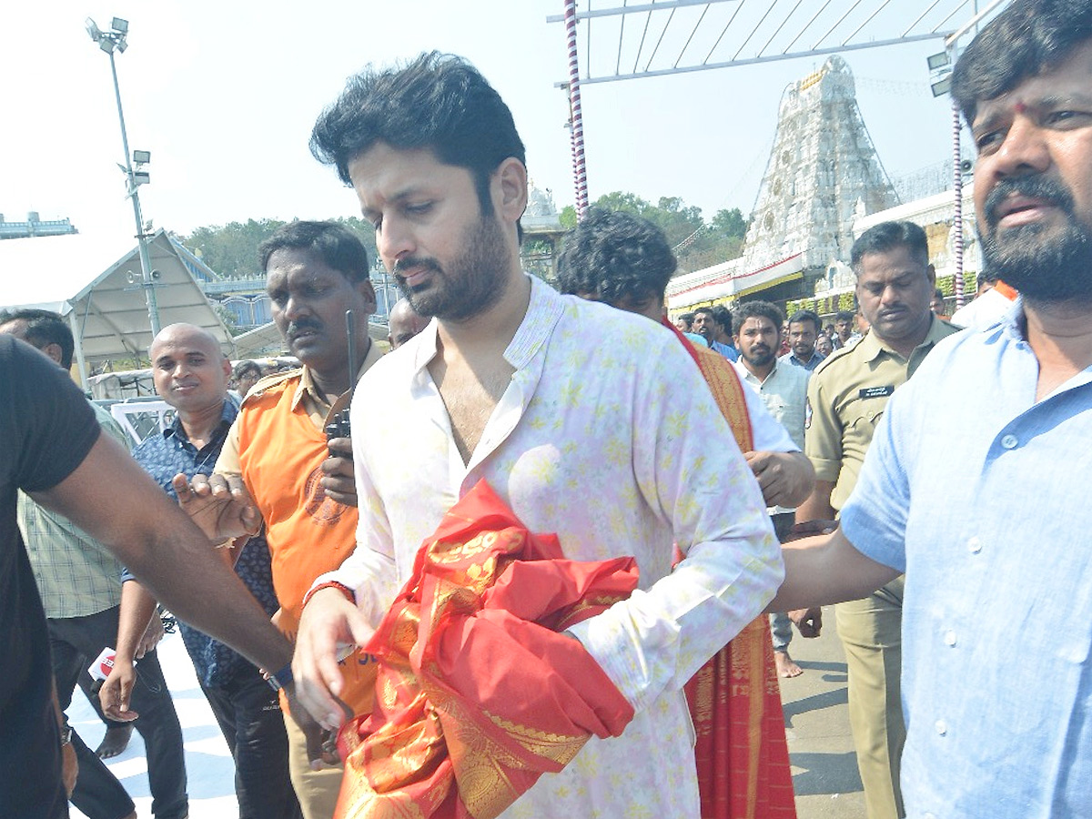 Nitin Visited Tirumala Temple Ahead of Robinhood Release Photos2