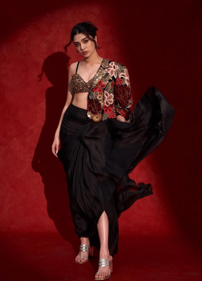 Actress Krithi Shetty Stunning Designer Dress Photos6
