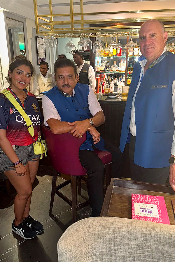 Artist Surekha Vani Daughter Supritha Watches IPL Match in Chepauk Photos8