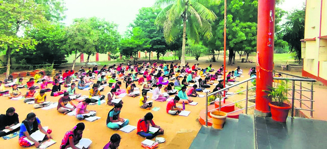 కేజీబీవీల్లో ప్రవేశాలకు పిలుపు 1