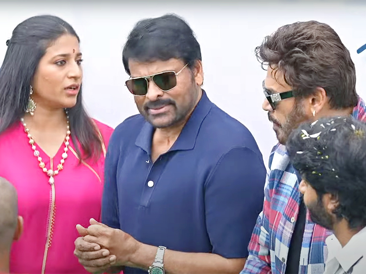 Anil Ravipudi and Chiranjeevi Movie MEGA157 Pooja Ceremony16