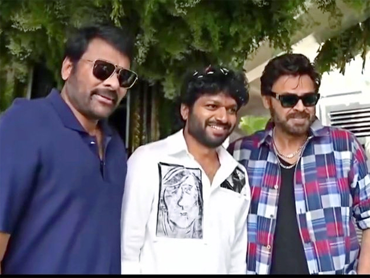 Anil Ravipudi and Chiranjeevi Movie MEGA157 Pooja Ceremony6