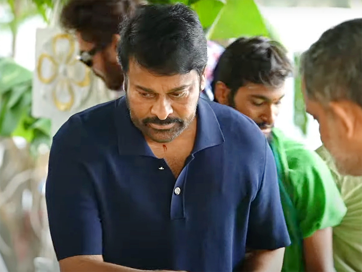Anil Ravipudi and Chiranjeevi Movie MEGA157 Pooja Ceremony7