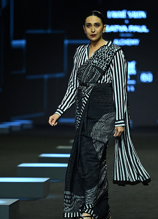 Lakme Fashion Week X FDCI in Mumbai Photos9