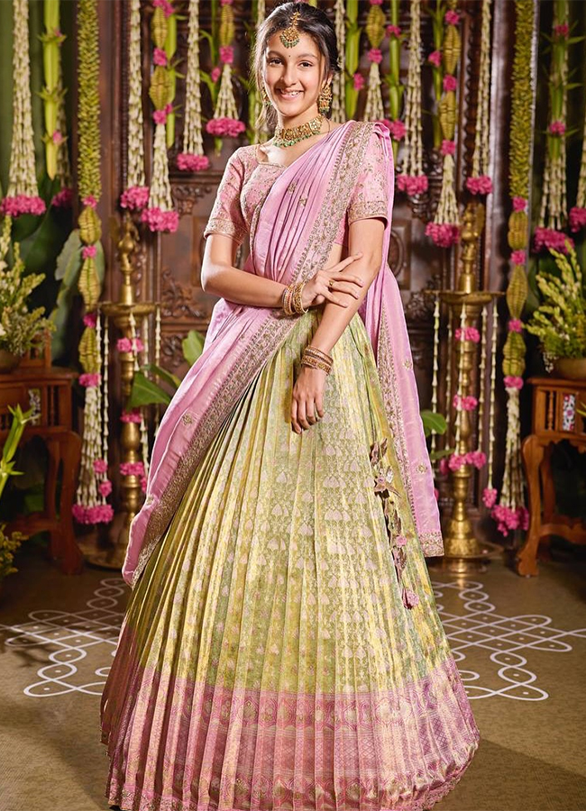 sitara ghattamaneni ugadi special looks2