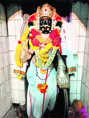 ప్రేమను గెలిపించే పిడకల సమరం1