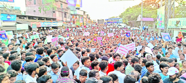 పాస్టర్‌ మృతిపై నిజాలు నిగ్గుతేల్చాలి3