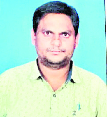 చీకటిలోనే రాకపోకలు..2