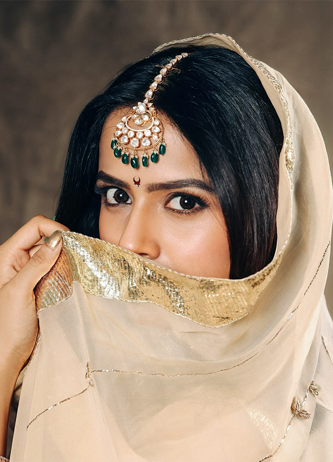 Actress Vaishnavi Chaitanya Latest photos10