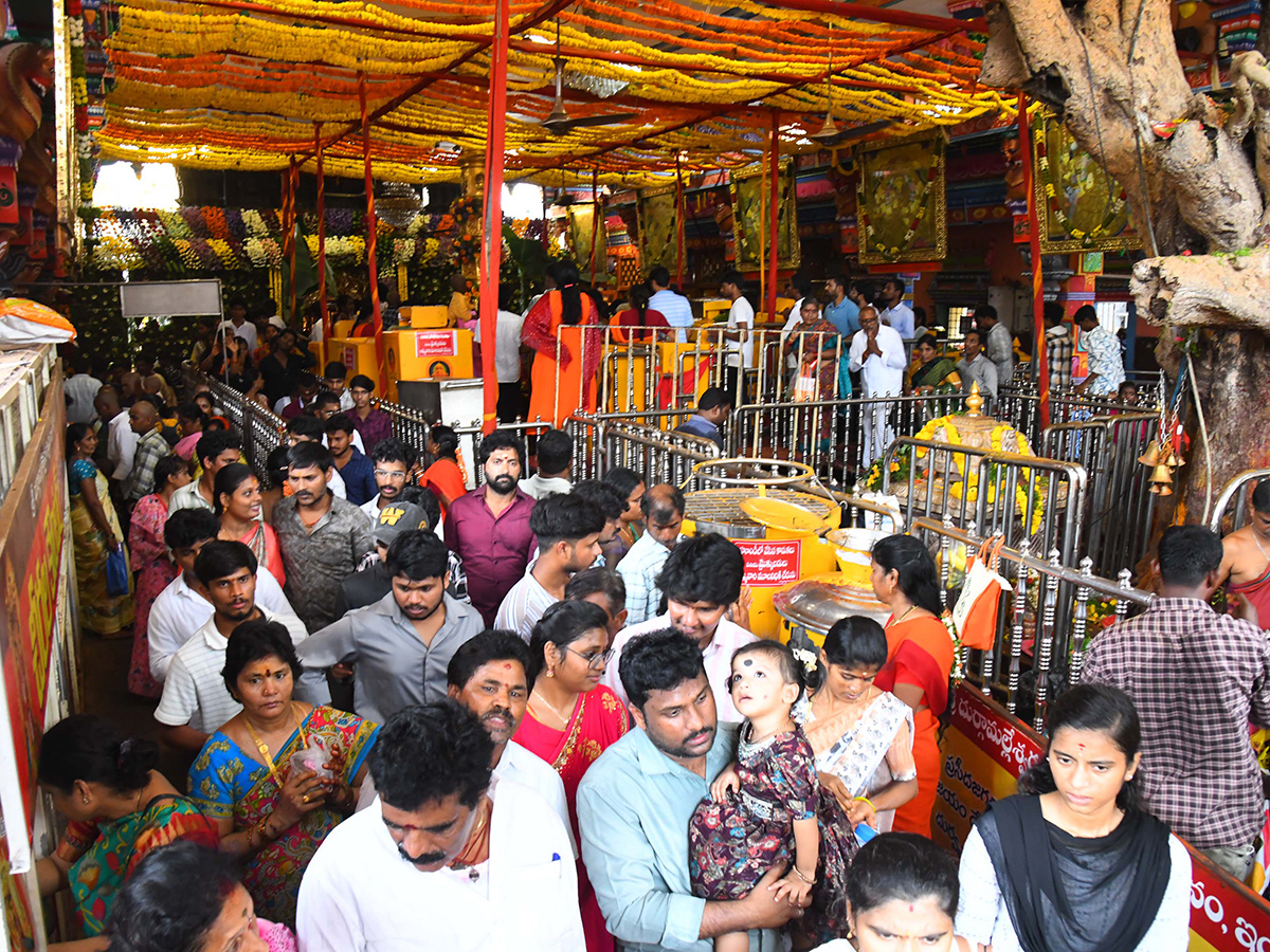 Heavy Rush at Vijayawada Durga Temple13