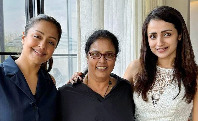 Hero Suriya and Jyotika host a fun Sunday party For Celebreties Photos2