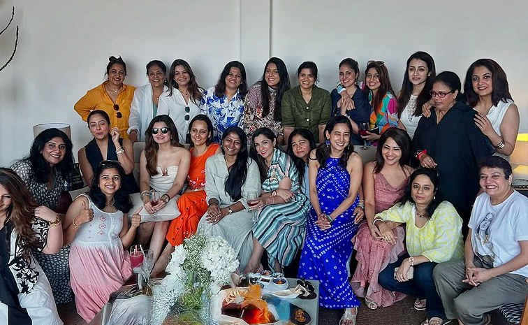 Hero Suriya and Jyotika host a fun Sunday party For Celebreties Photos11