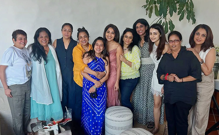 Hero Suriya and Jyotika host a fun Sunday party For Celebreties Photos9