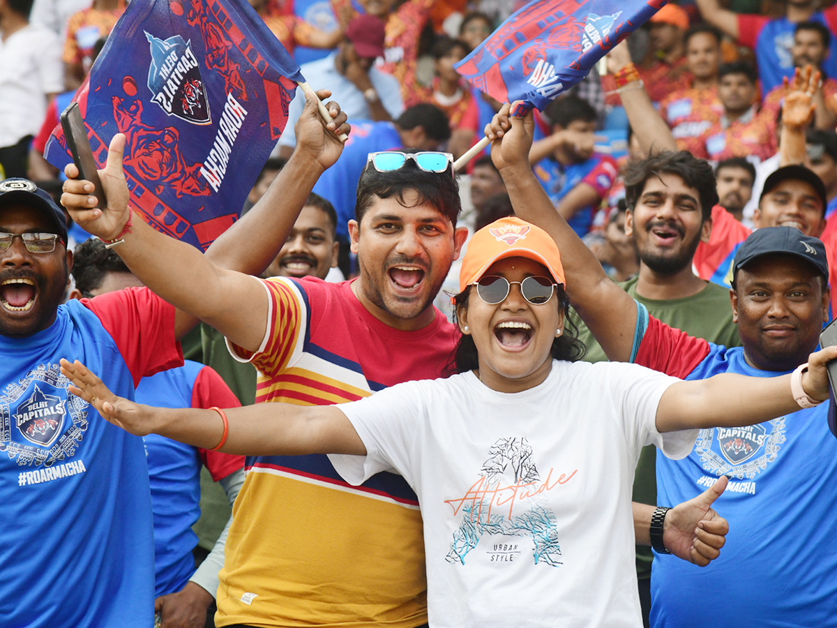 IPL Buzz at Visakhapatnam Stadium SRH vs DC 7