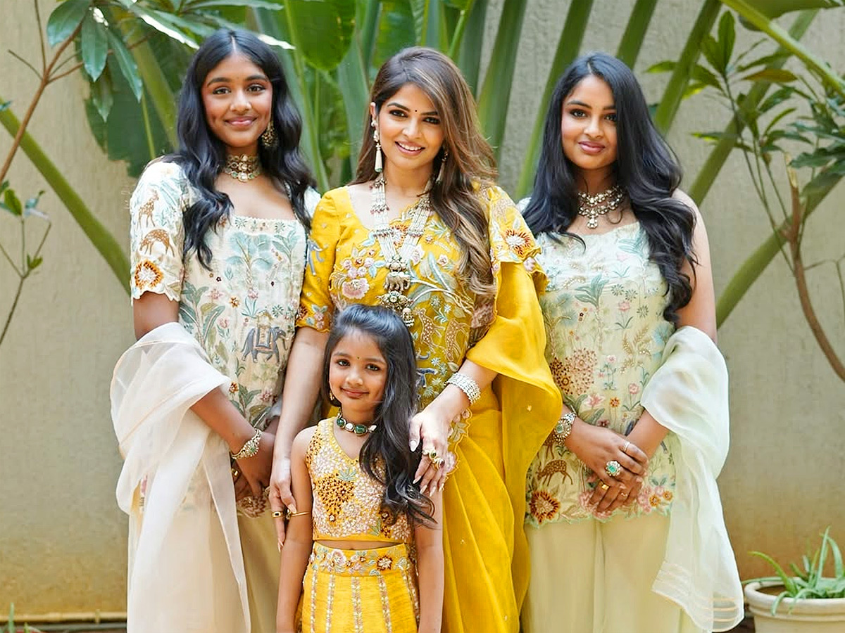 Manchu Vishnu family celebrates Ugadi in grand style PHotos3