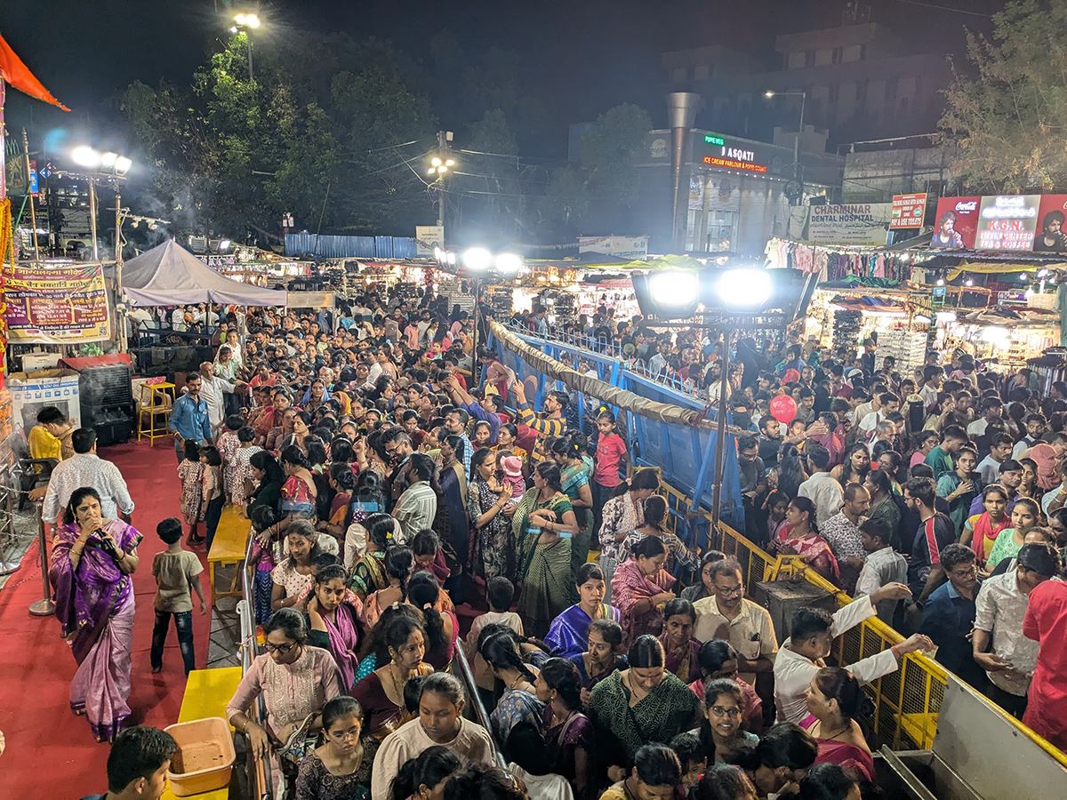 Ramzan Special Shopping at Charminar Photos15