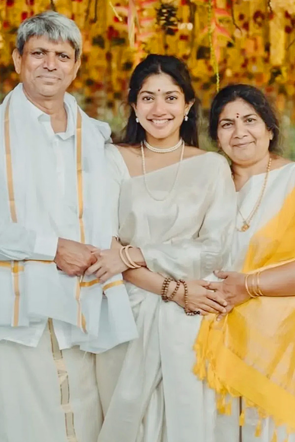 Actress Sai Pallavi Post Inspiration Message To Womens on Social Media Photos6