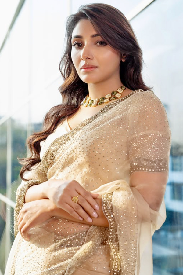 Mirnaa menon womens day vibes and iconic style photos3