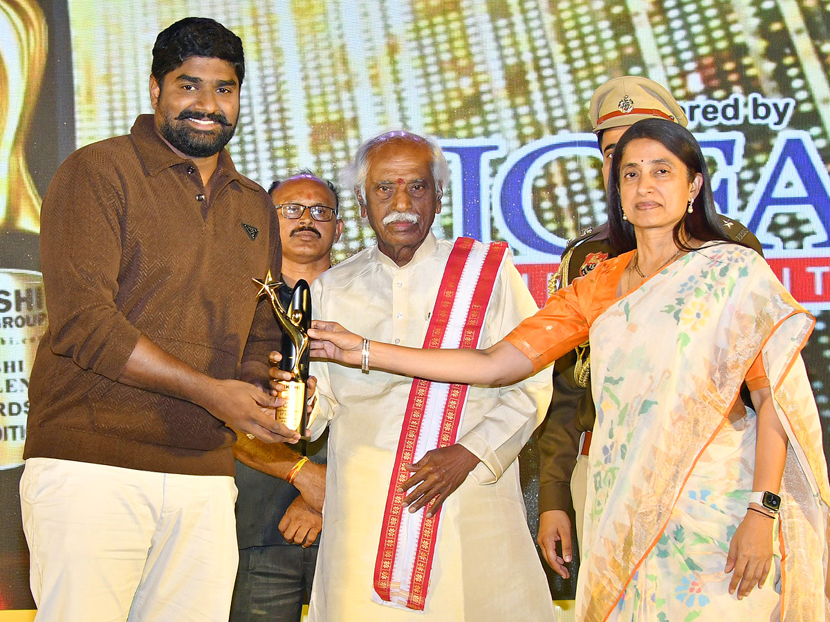 10th Edition Of Sakshi Excellence Awards 2025 Photos19