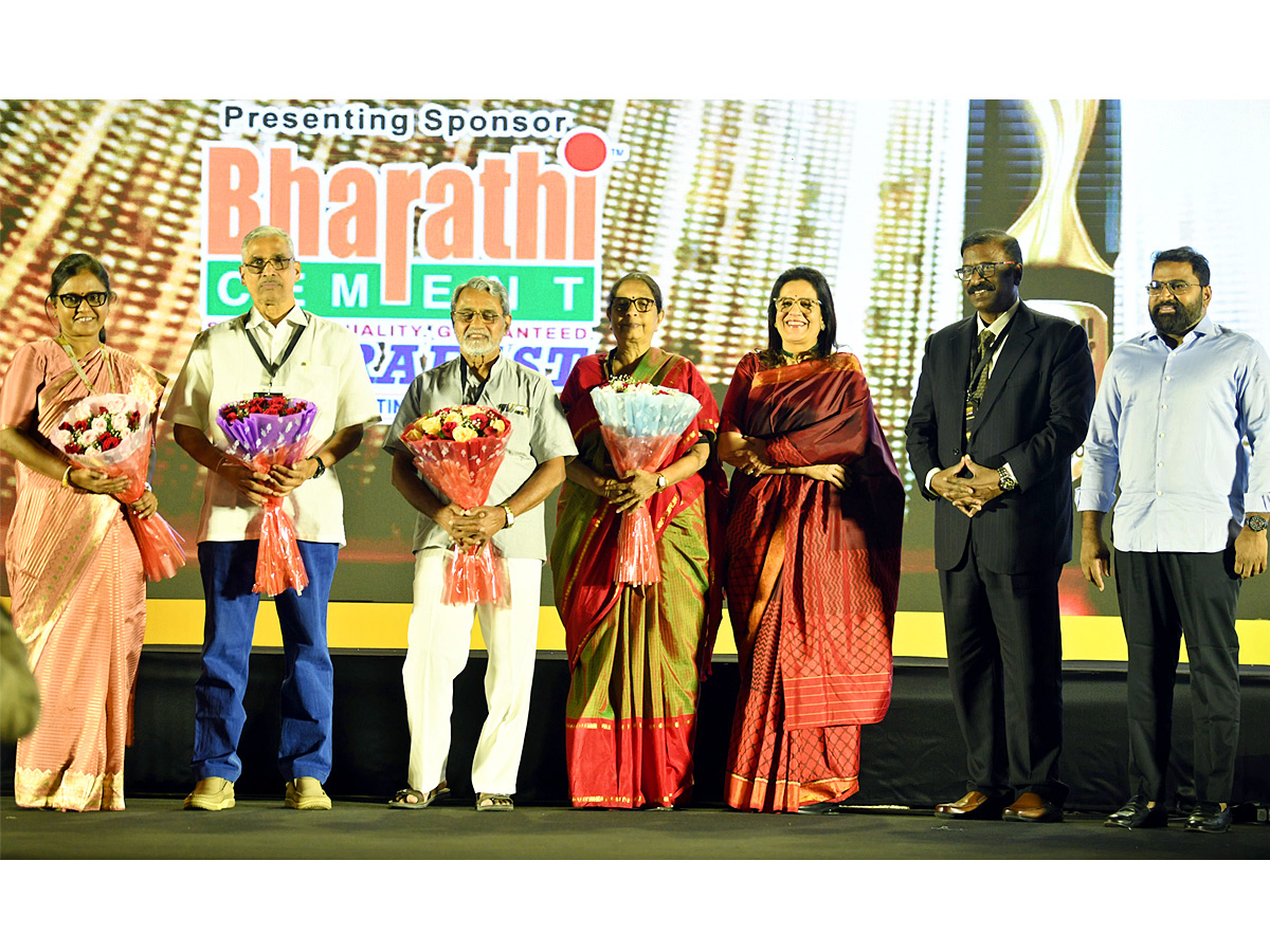 10th Edition Of Sakshi Excellence Awards 2025 Photos4