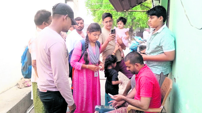 జిల్లాలో ఎంఎల్‌ఎస్‌ పాయింట్లు: 10 రేషన్‌షాపుల సంఖ్య: 1,1