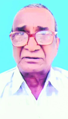 ఉపాధ్యాయుడిగా నాడు తండ్రి.. నేడు కొడుకు1