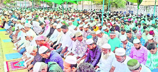 ఘనంగా రంజాన్‌ వేడుకలు1