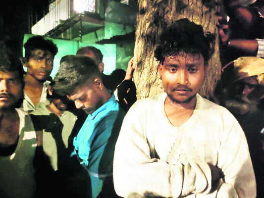 బ్రౌన్‌ భవన నిర్మాణ పనులు ప్రారంభించండి1